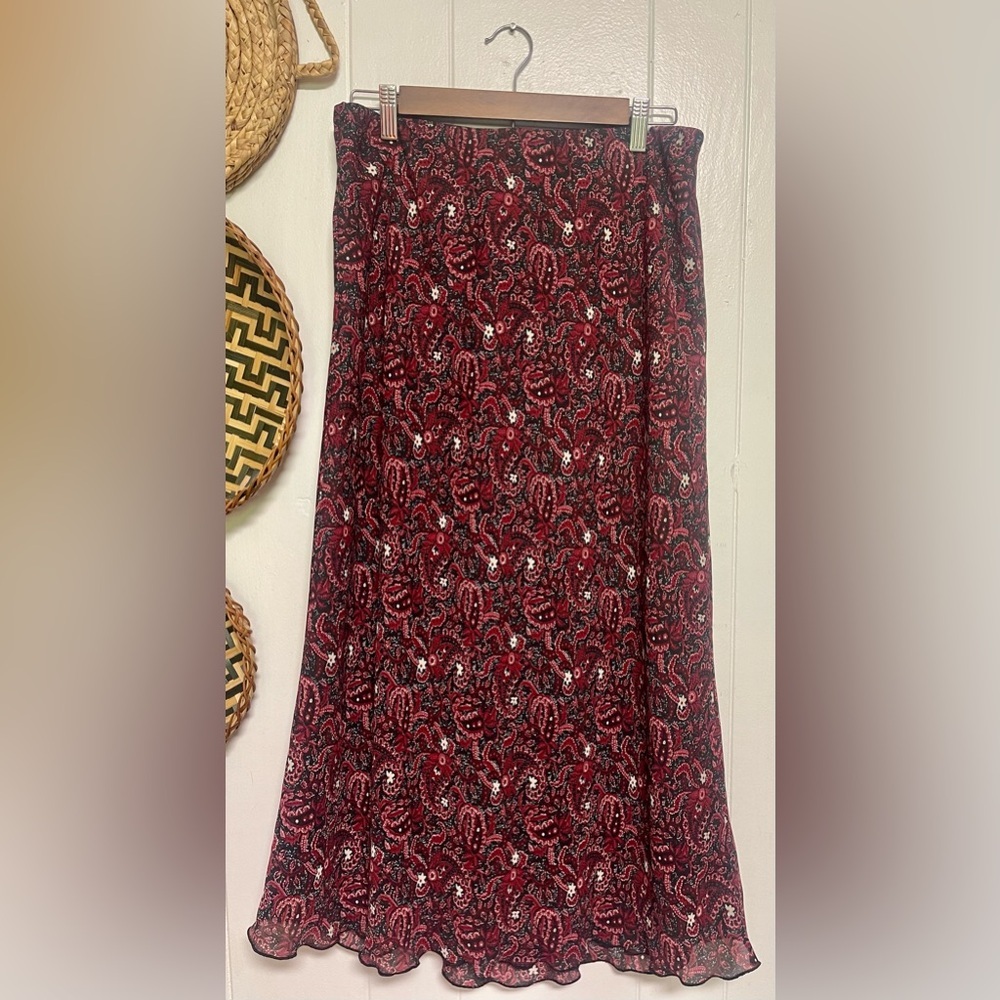 1990s Red Paisley Maxi skirt Size 12